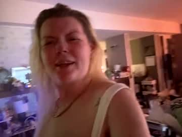 dickeddownsouth's chat room