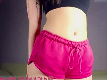 kimmi_vikkii's chat room