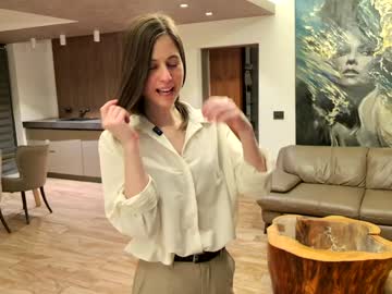 newchloe18's chat room