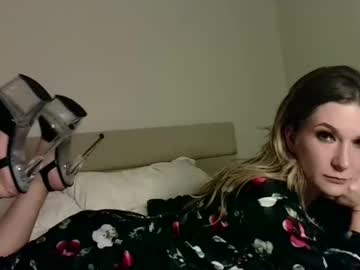 monamorrison's chat room