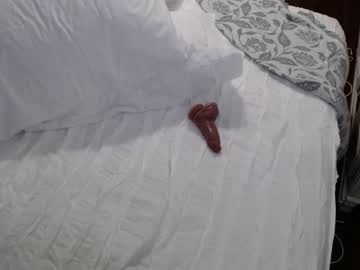 ellalowe's chat room