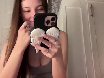 fantasyella's chat room