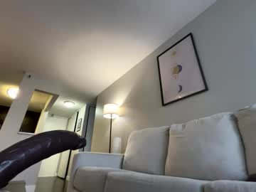 candyclaws05's chat room