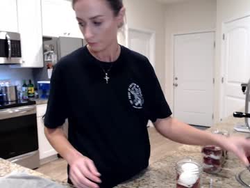 holihurricane's chat room