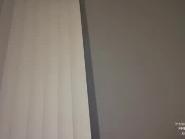 angelllsworlddd's chat room