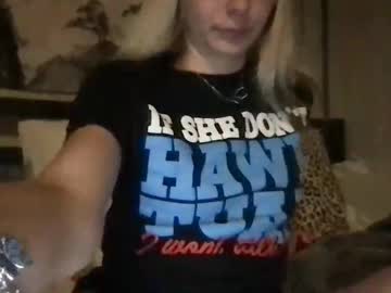 hotmirabella's chat room