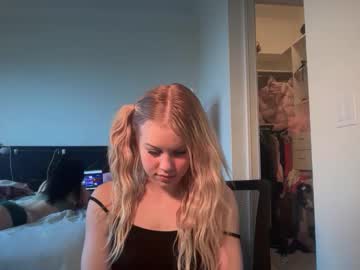 lunarose17's chat room