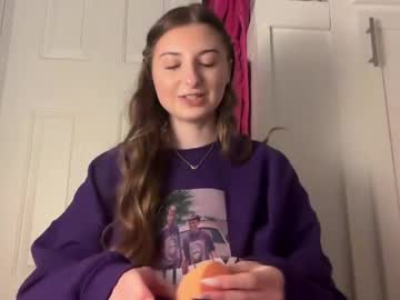 fantasyella's chat room