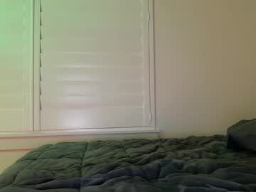 ella_hill's chat room