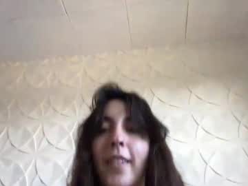 strawberripulp's chat room