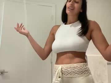 camiliakxoxo's chat room