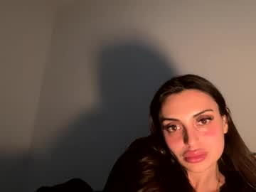 ella_ella_ella_ay's chat room