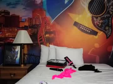 daddyissuessab's chat room