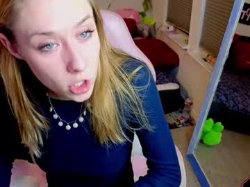 pr3ttyp1nkpussy's chat room