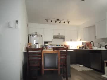 juicysavanah's chat room