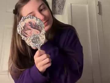 fantasyella's chat room