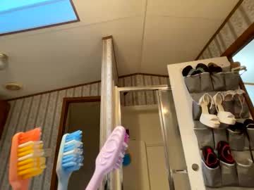 roxybcali's chat room