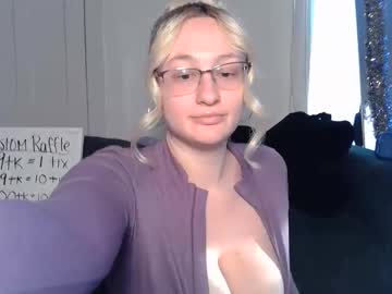 switchykitty's chat room