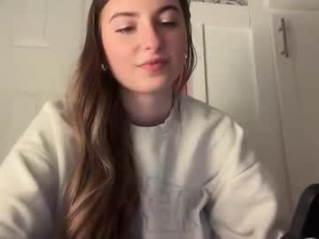 fantasyella's chat room