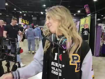 yourgirlmillie's chat room