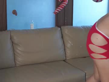 liafunsized_18's chat room