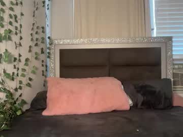 sophiasecretsx's chat room