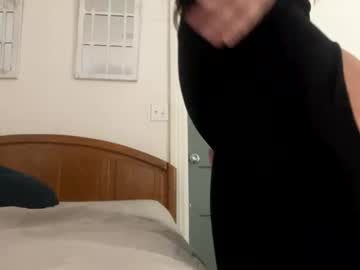 straightoutthetrailer's chat room