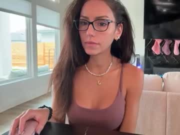 itscaylawatsun's chat room