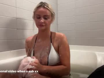 bbygirll2's chat room