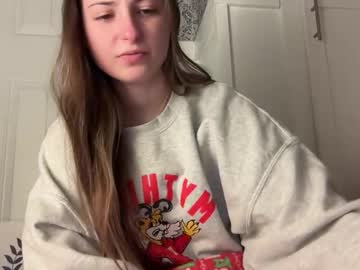 fantasyella's chat room