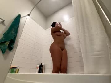 candyclaws05's chat room