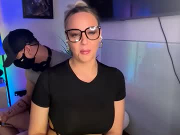 cumguzzlingskank's chat room