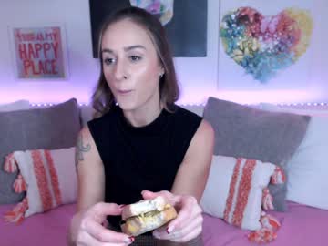 holihurricane's chat room