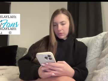 laylahlaylah1's chat room