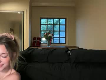 chloeros3e's chat room