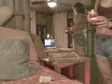 kaileeshy's chat room