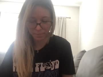 texas_blonde's chat room