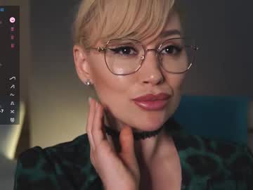 vanessa_de_ville's chat room