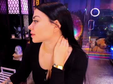 alma_pearl's chat room