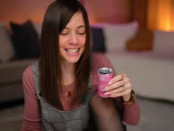 newchloe18's chat room