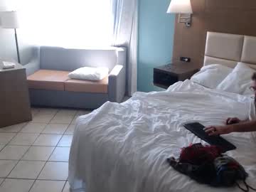 charleyandsmokie's chat room