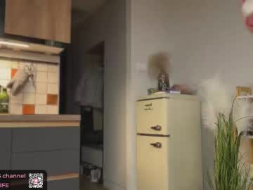 aileen__'s chat room