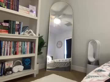 elenalovexxx's chat room