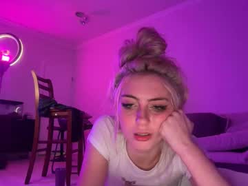 chloeros3e's chat room