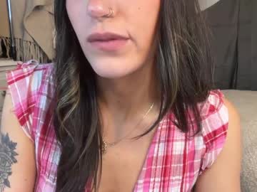 ella2sweet's chat room