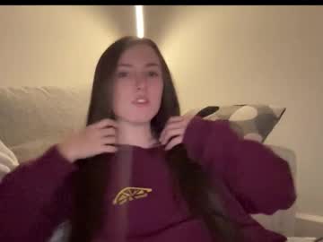 laylahlaylah1's chat room