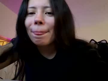 petitelatinamama's chat room