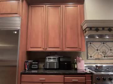 lunarose17's chat room