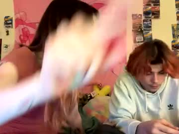 kittyme0ws's chat room