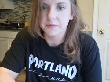 tinywithtiddies's chat room